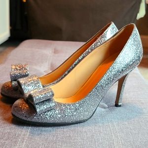 Adorable Kate Spade heels with bows